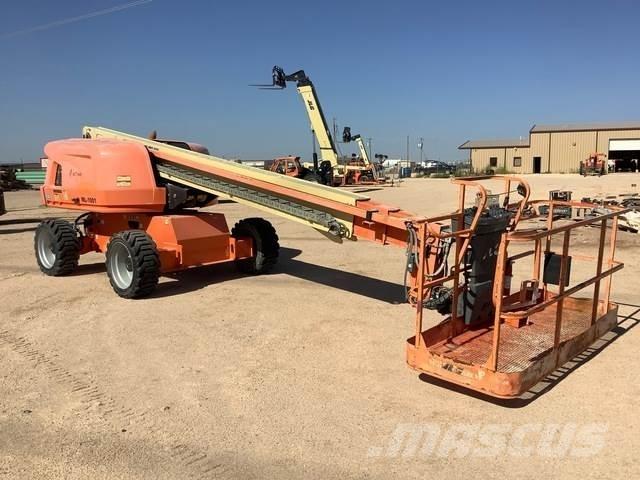 JLG 600S ブームリフト　直伸型