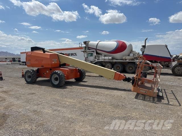 JLG 600S ブームリフト　直伸型