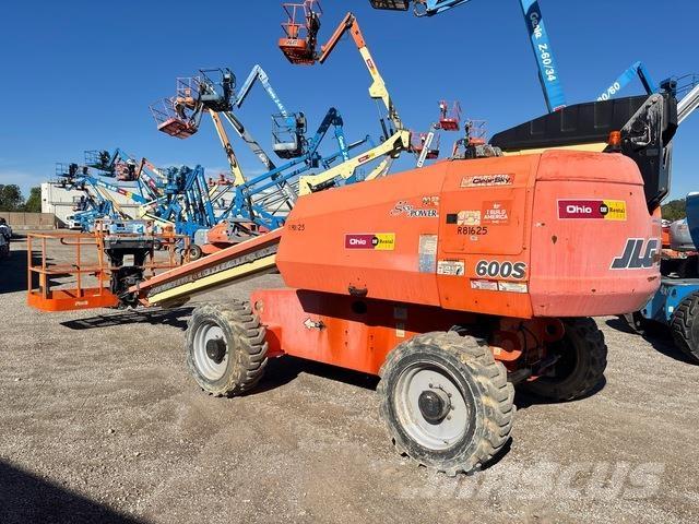 JLG 600S ブームリフト　直伸型
