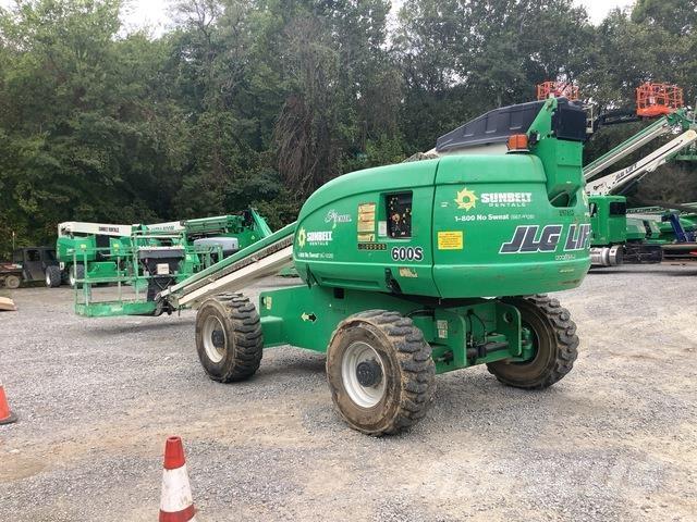 JLG 600S ブームリフト　直伸型