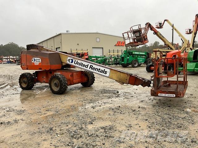 JLG 600S ブームリフト　直伸型