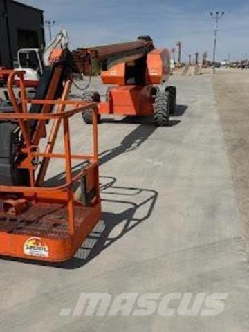 JLG 660SJ ブームリフト　直伸型