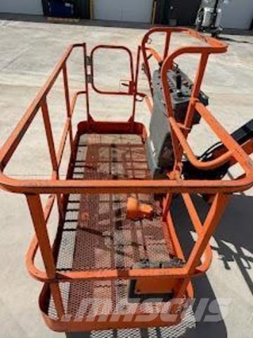 JLG 660SJ ブームリフト　直伸型