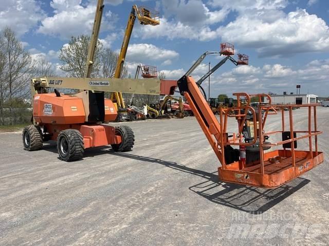 JLG 800 AJ ブームリフト　屈伸型