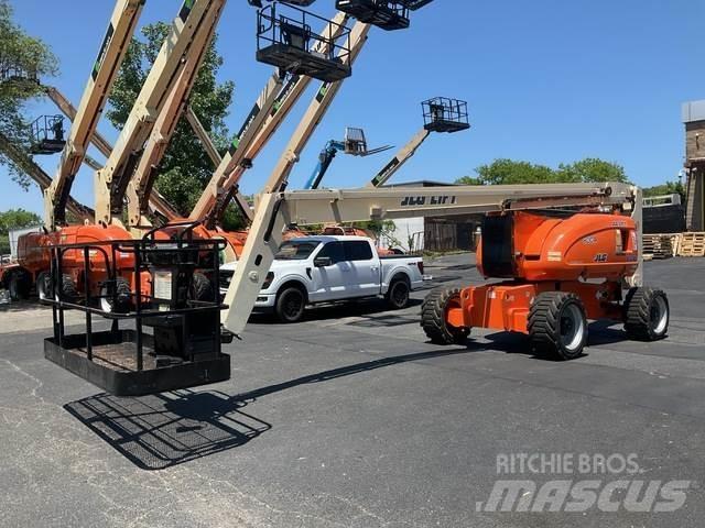 JLG 800A ブームリフト　屈伸型