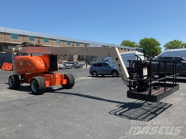 JLG 800A ブームリフト　屈伸型