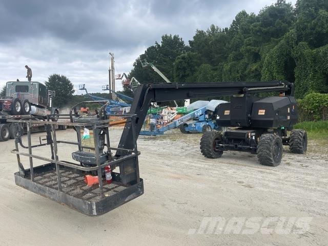 JLG 800A ブームリフト　屈伸型