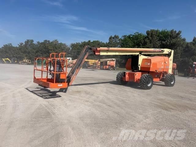 JLG 800AJ ブームリフト　直伸型