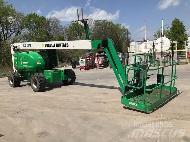 JLG 800AJ ブームリフト　屈伸型