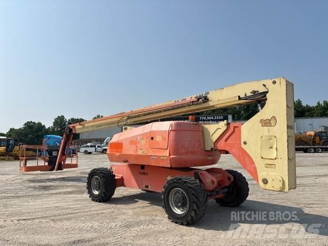 JLG 800AJ ブームリフト　屈伸型
