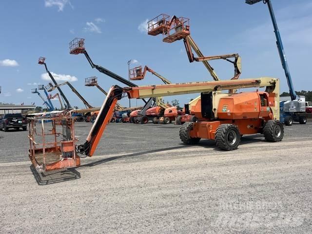 JLG 800AJ ブームリフト　屈伸型