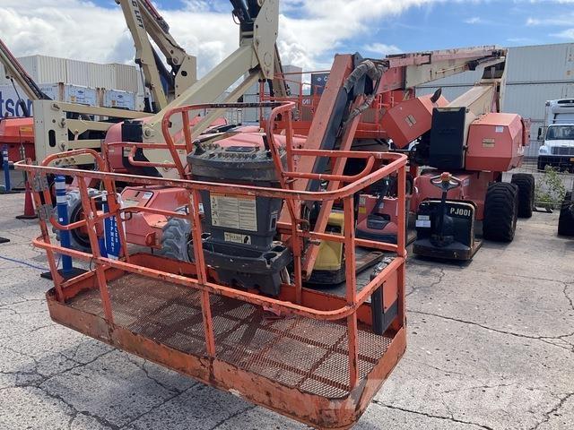 JLG 800AJ ブームリフト　屈伸型