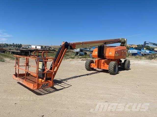 JLG 800AJ ブームリフト　屈伸型