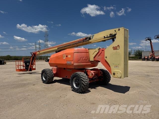 JLG 800AJ ブームリフト　屈伸型