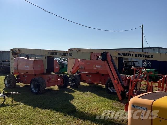 JLG 800AJ ブームリフト　屈伸型