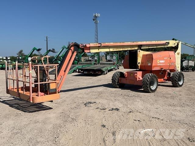 JLG 800AJ ブームリフト　屈伸型