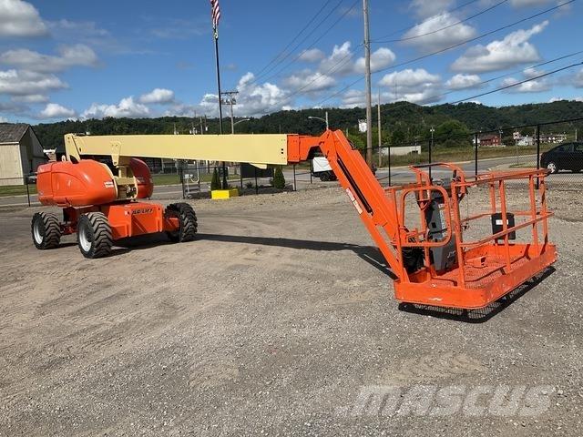 JLG 860SJ ブームリフト　屈伸型