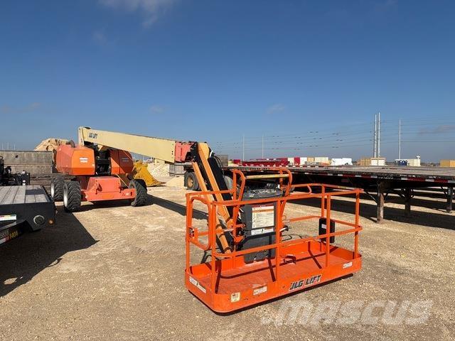 JLG 860SJ ブームリフト　直伸型