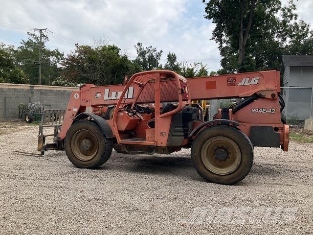 JLG 944E-42 テレスコーピックハンドラー
