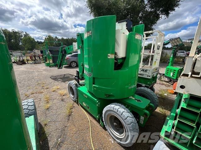 JLG E300 AJP ブームリフト　屈伸型