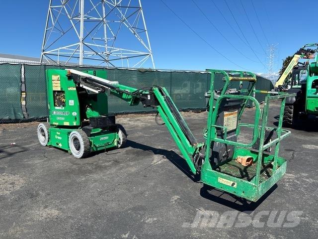 JLG E300 AJP ブームリフト　屈伸型