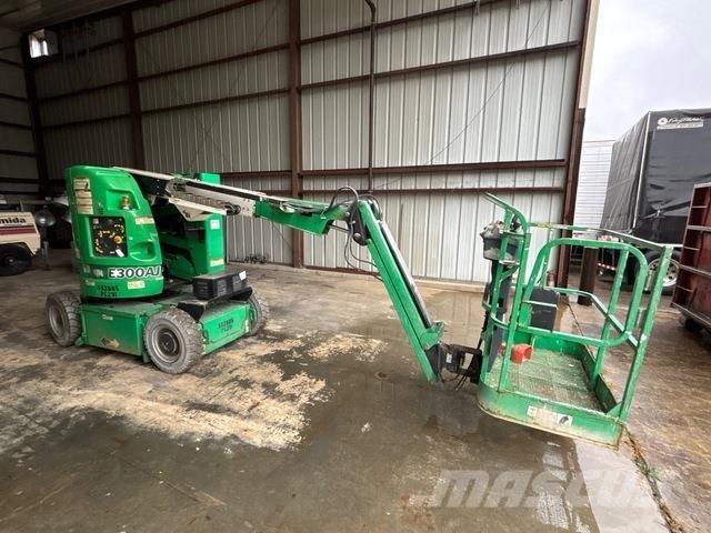 JLG E300AJ ブームリフト　屈伸型
