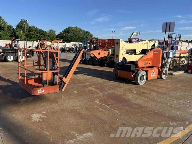 JLG E400AJPN ブームリフト　屈伸型