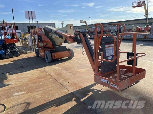 JLG E400AJPN ブームリフト　屈伸型