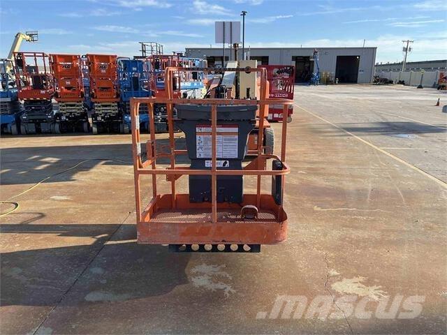 JLG E400AJPN ブームリフト　屈伸型