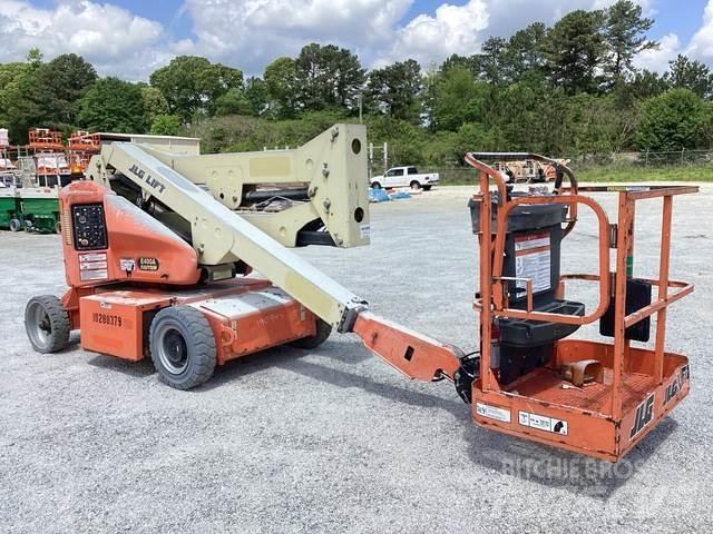JLG E400AN ブームリフト　屈伸型