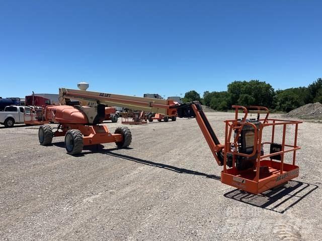 JLG M600JP ブームリフト　屈伸型