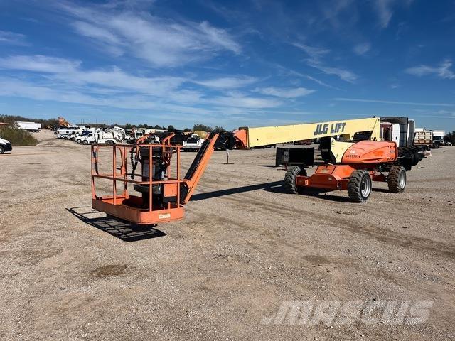 JLG M600JP ブームリフト　直伸型