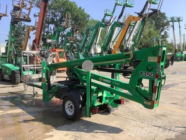JLG T-350 高所作業台付トレーラー