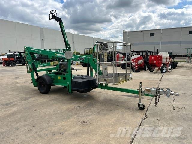 JLG T-350 高所作業台付トレーラー