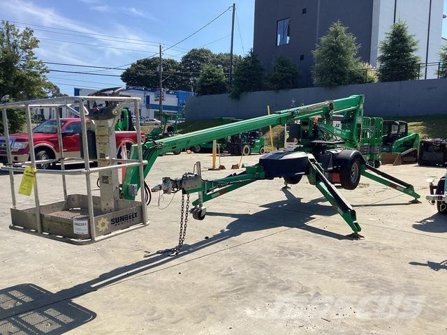 JLG T-350 高所作業台付トレーラー