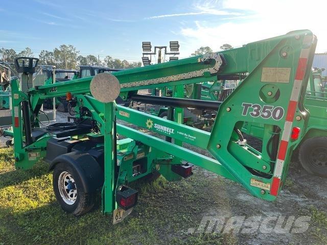 JLG T350 高所作業台付トレーラー