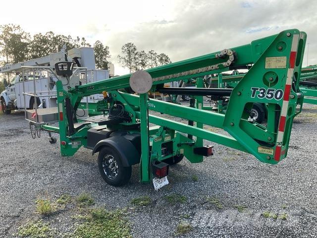 JLG T350 高所作業台付トレーラー