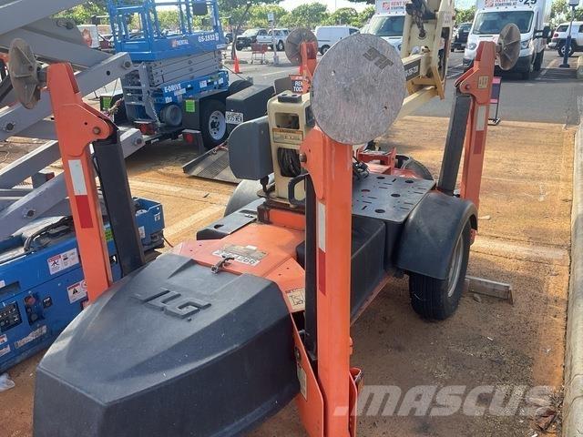 JLG T350 高所作業台付トレーラー
