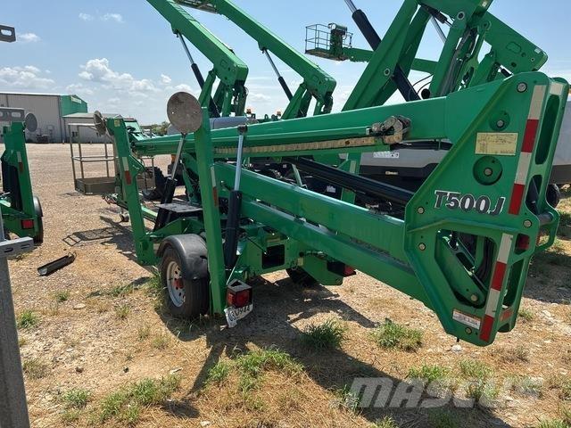 JLG T500J 高所作業台付トレーラー
