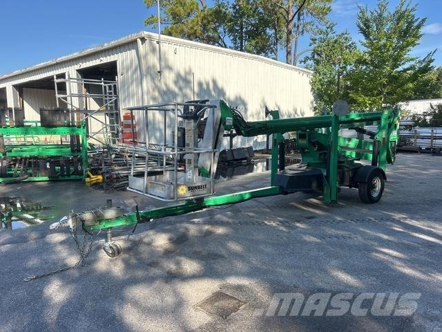 JLG T500J 高所作業台付トレーラー