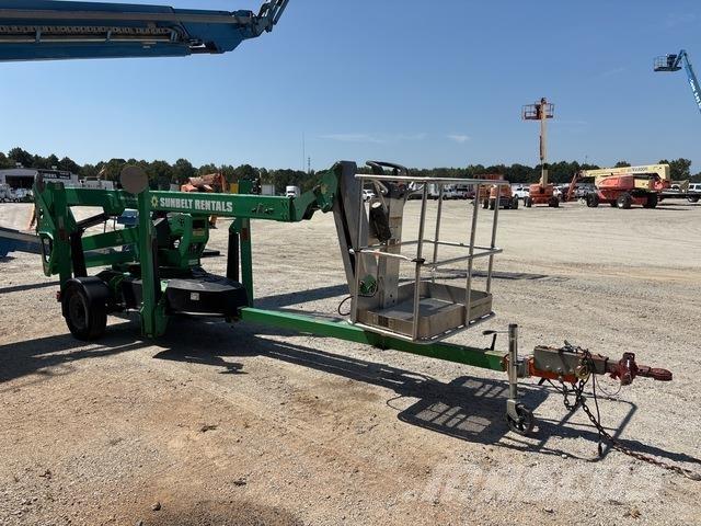 JLG T500J 高所作業台付トレーラー