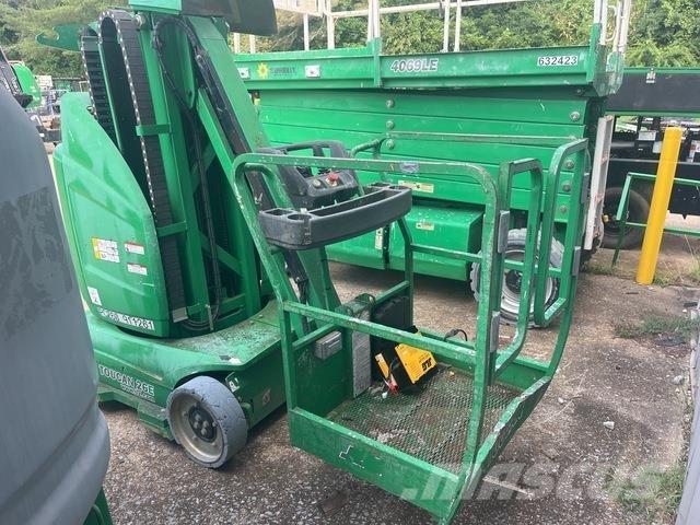 JLG Toucan 26E 垂直昇降型リフト