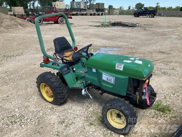 John Deere  トラクター