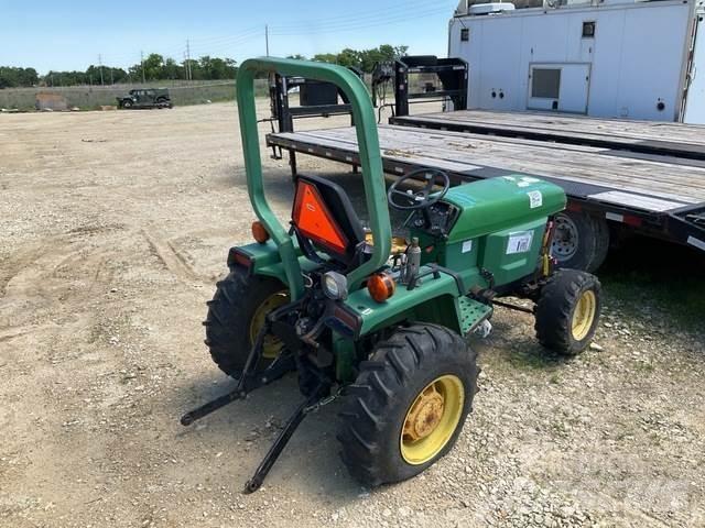John Deere  トラクター