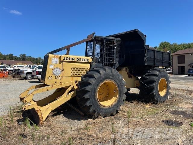 John Deere  アーティキュレート式ダンプトラック