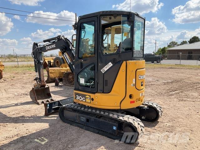 John Deere 30G 大型油圧ショベル12t以上（パワーショベル・ユンボ）