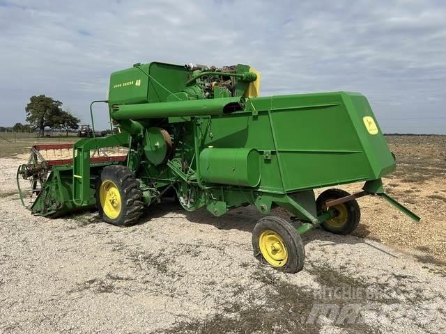 John Deere 40 コンバイン