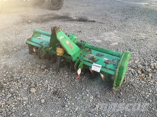 John Deere 665 パワーハローとロータリーハロー