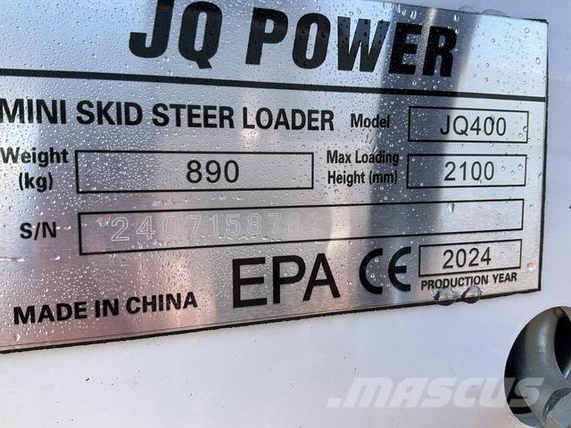 JQ Power JQ400 スキッドステアローダー
