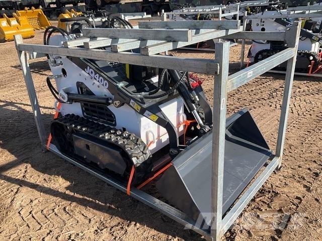 JQ Power JQ400 スキッドステアローダー